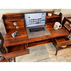 Bureau en acacia massif avec station de recharge