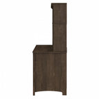 Petit bureau d'ordinateur avec étagère de rangement sur le dessus