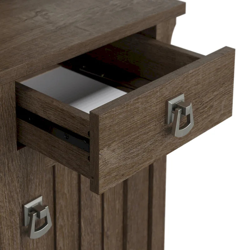 Petit bureau d'ordinateur avec étagère de rangement sur le dessus