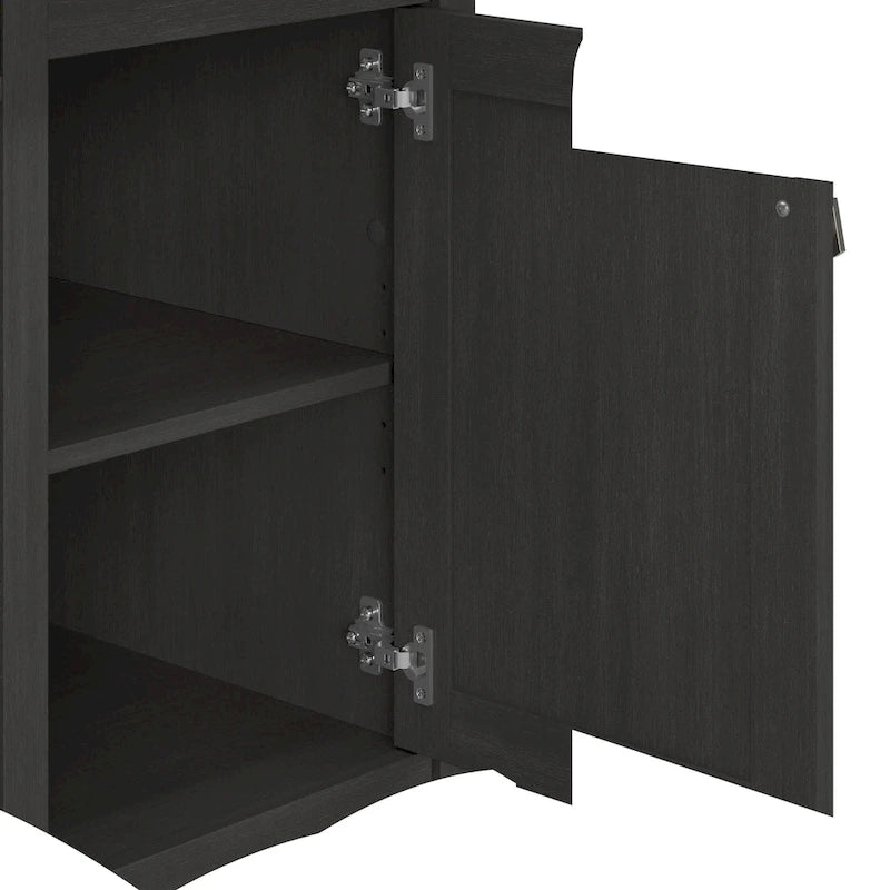 Petit bureau d'ordinateur avec étagère de rangement sur le dessus