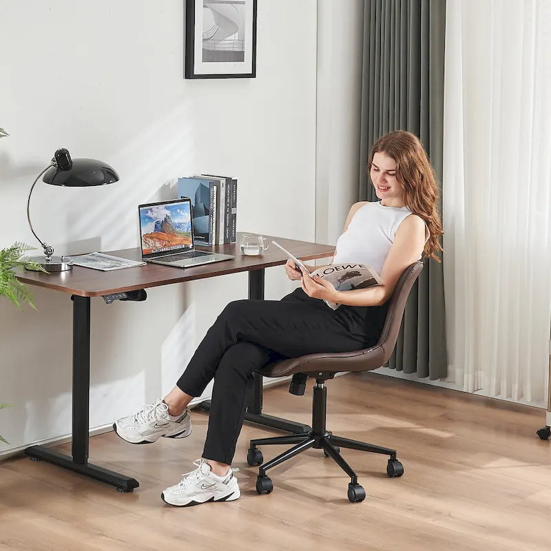 Chaise de bureau ergonomique sans accoudoirs avec roulettes